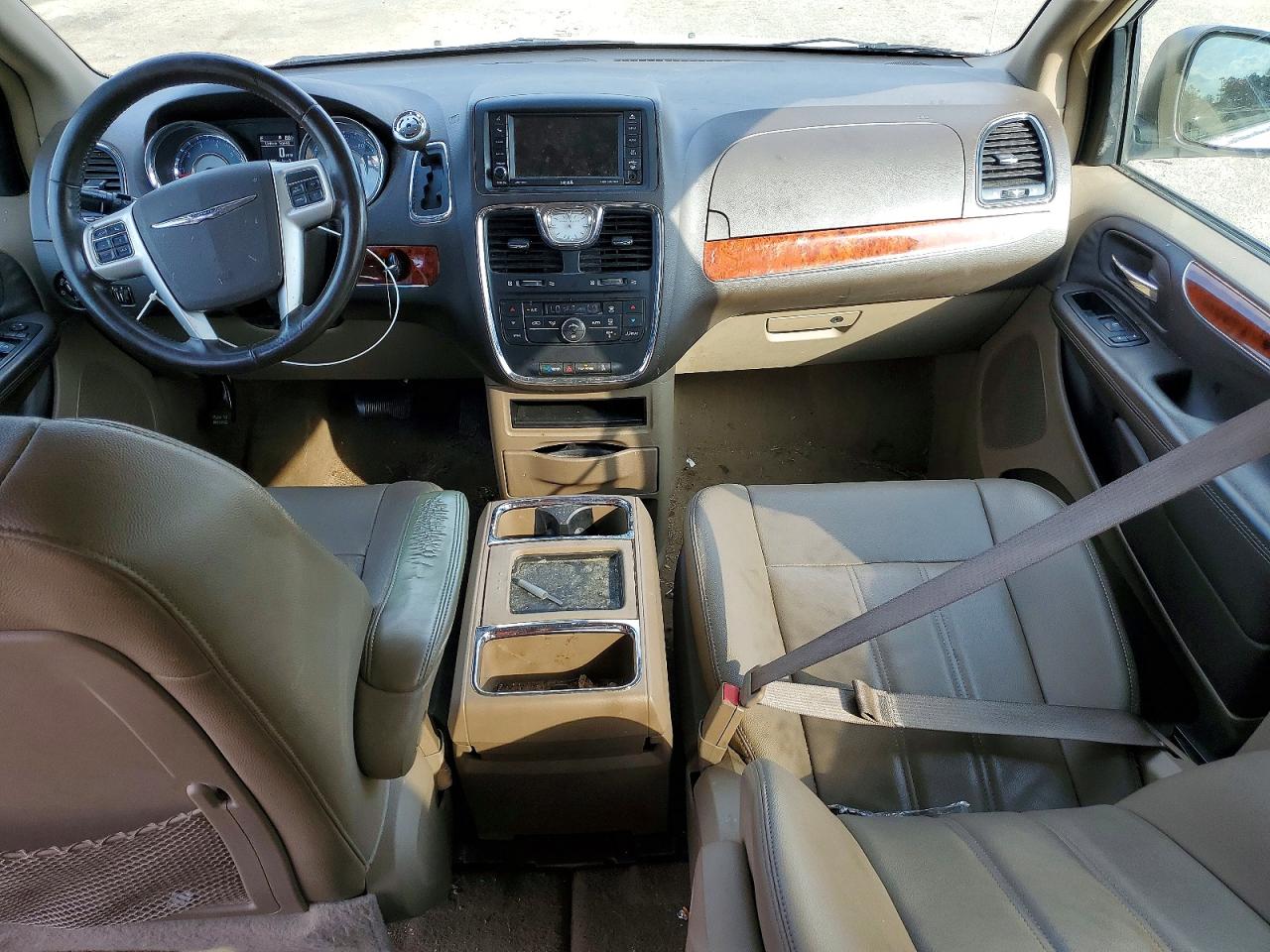 2015 CHRYSLER TOWN & COUNTRY TOURING photo 15