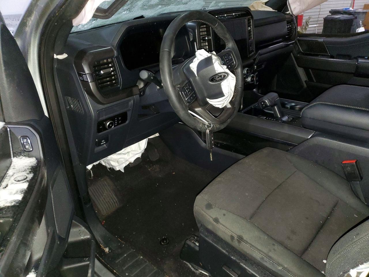 2024 FORD F150 XLT photo 8