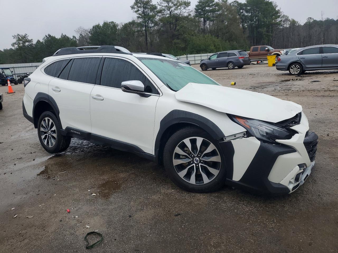 2023 SUBARU OUTBACK photo 4
