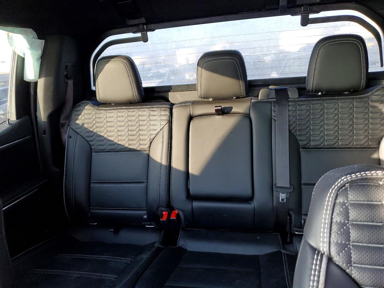 2025 GMC SIERRA DENALI photo 19