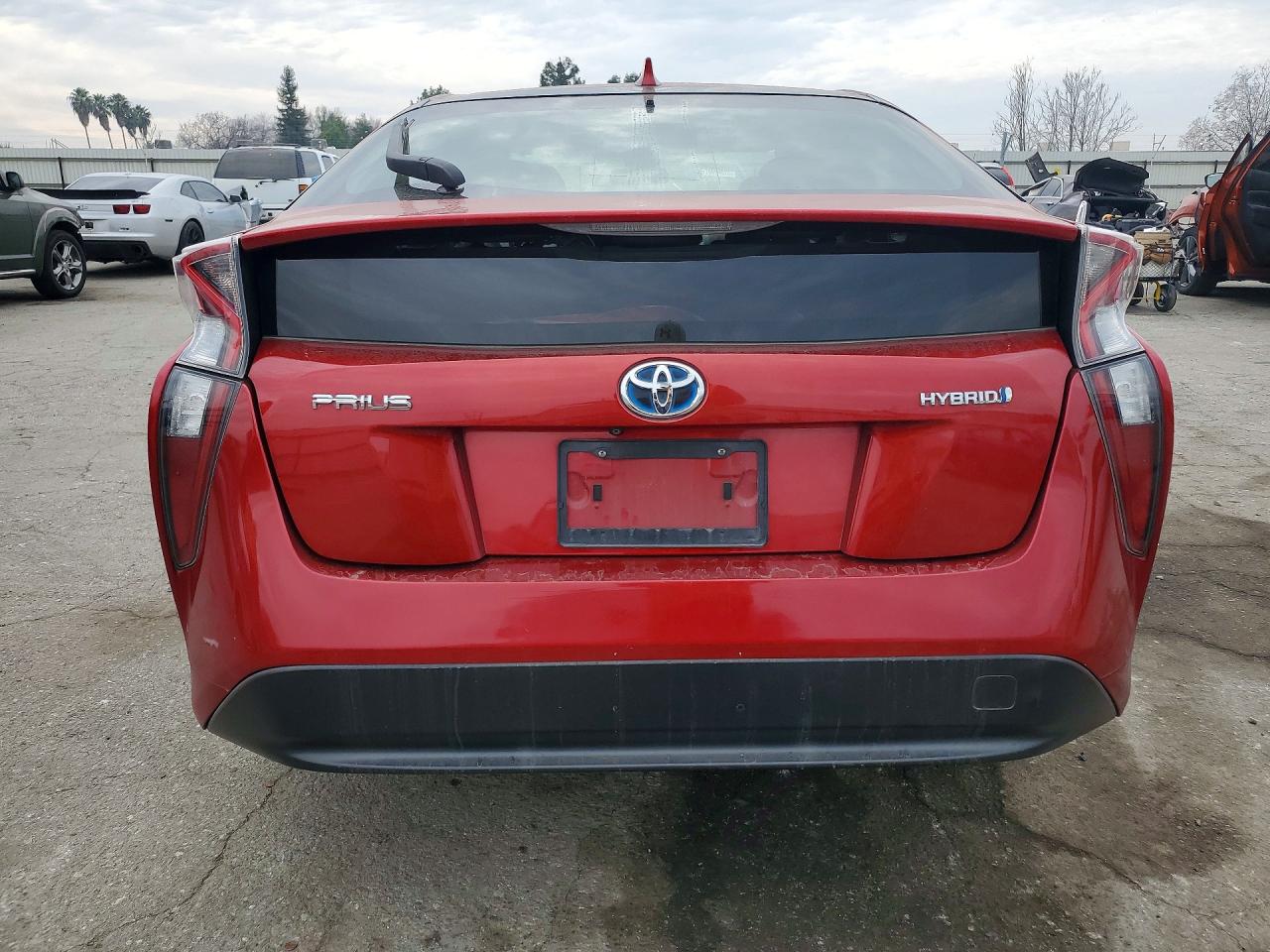 2017 TOYOTA PRIUS photo 11