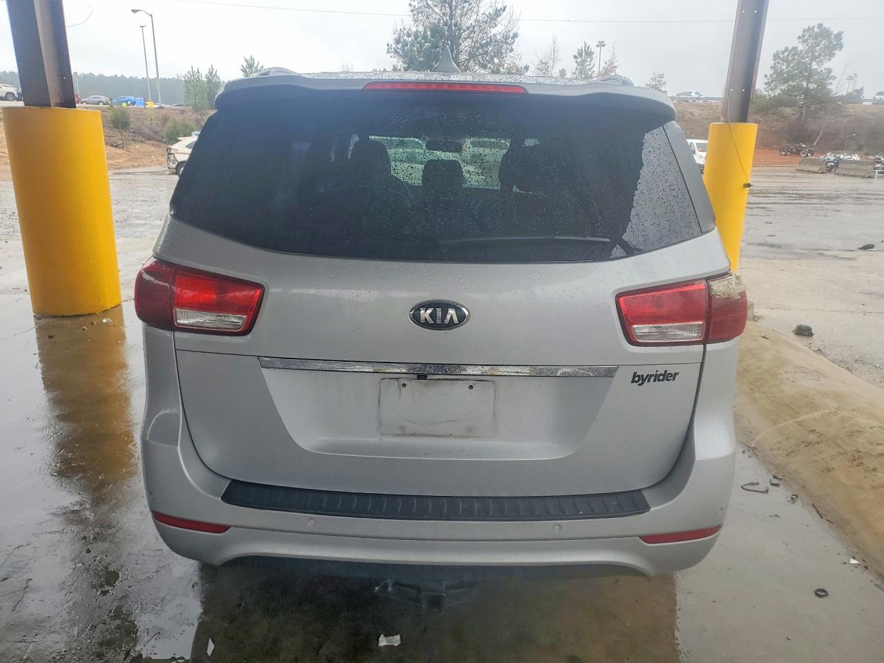 2017 KIA SEDONA LX photo 6