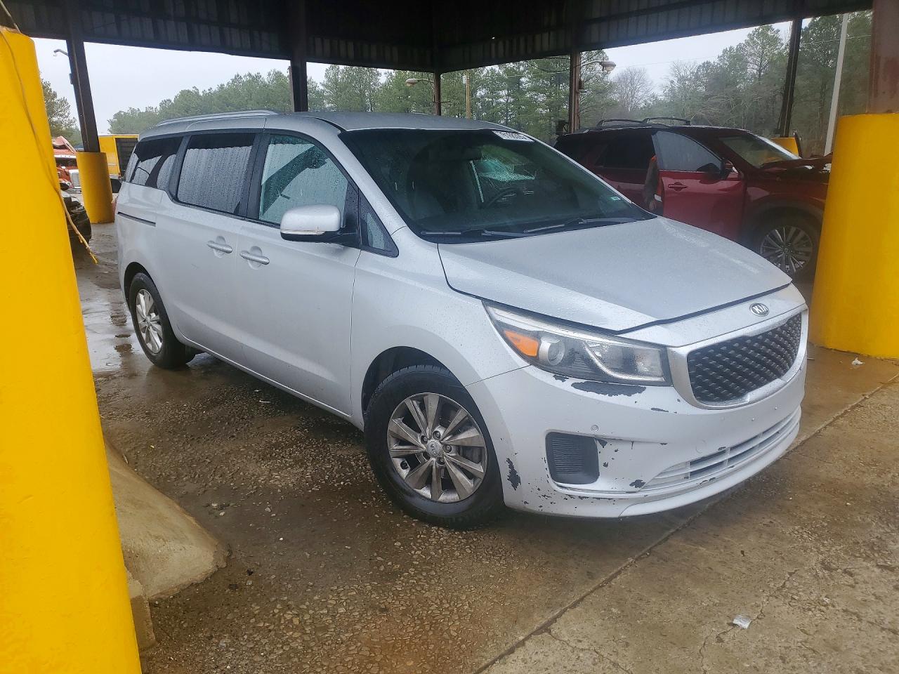 2017 KIA SEDONA LX photo 4