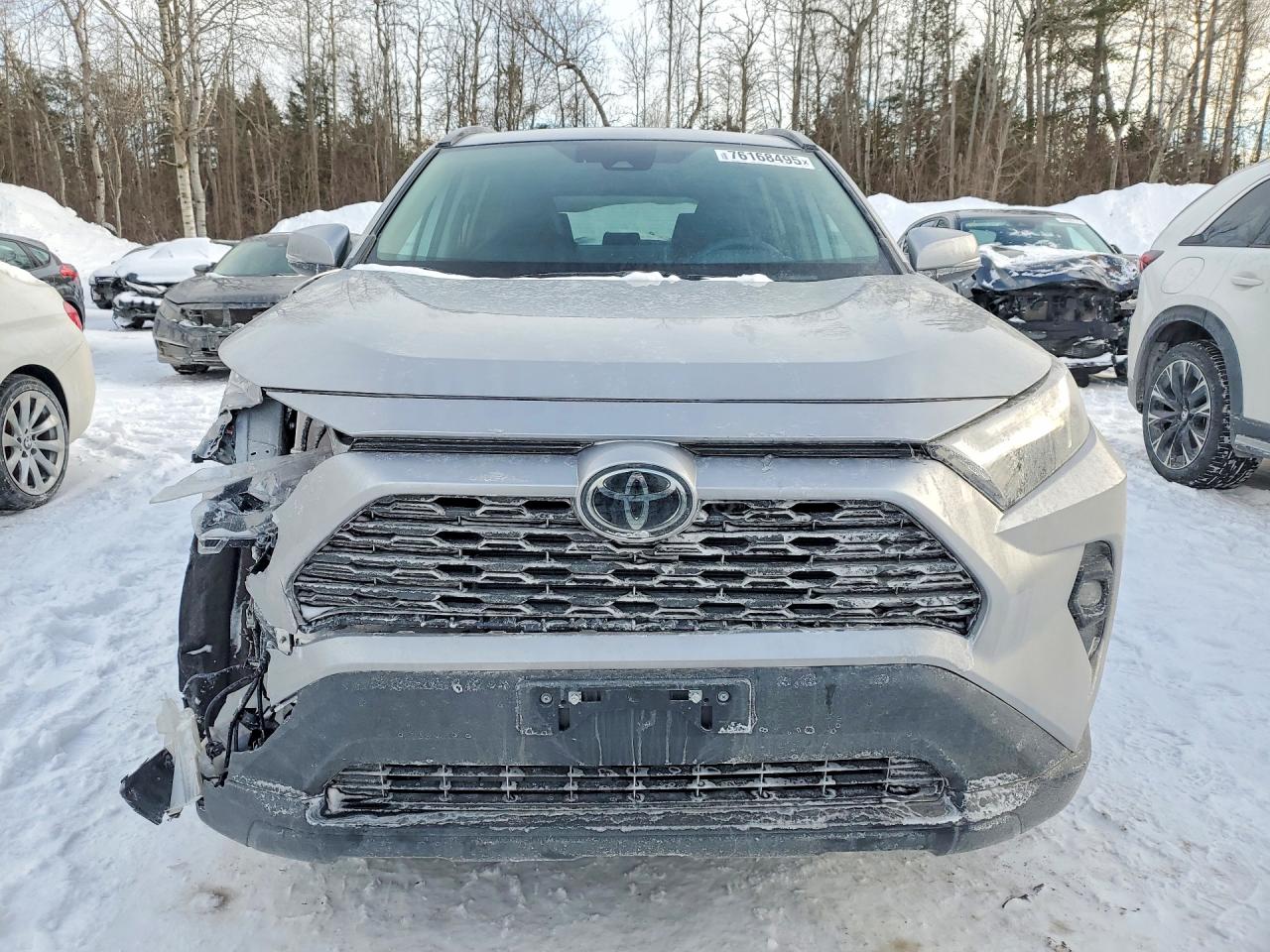 2024 TOYOTA RAV4 XLE photo 9