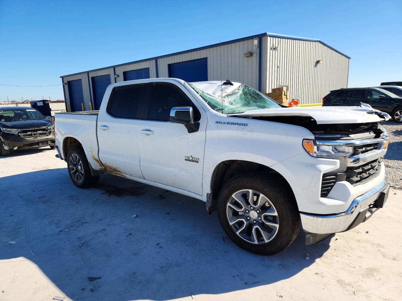 2024 CHEVROLET SILVERADO C1500 LT photo 10