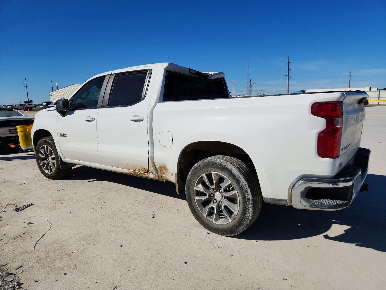 2024 CHEVROLET SILVERADO C1500 LT photo 4