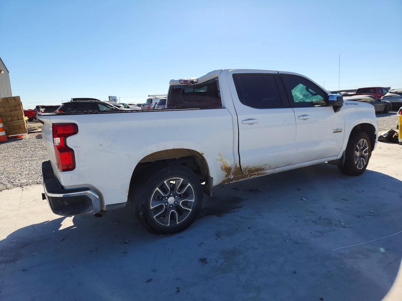2024 CHEVROLET SILVERADO C1500 LT photo 7