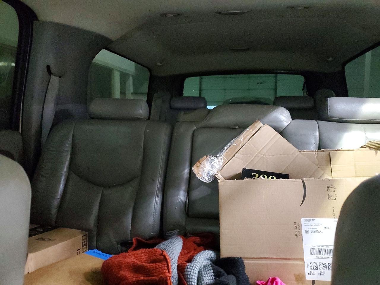 2003 CHEVROLET SUBURBAN photo 10