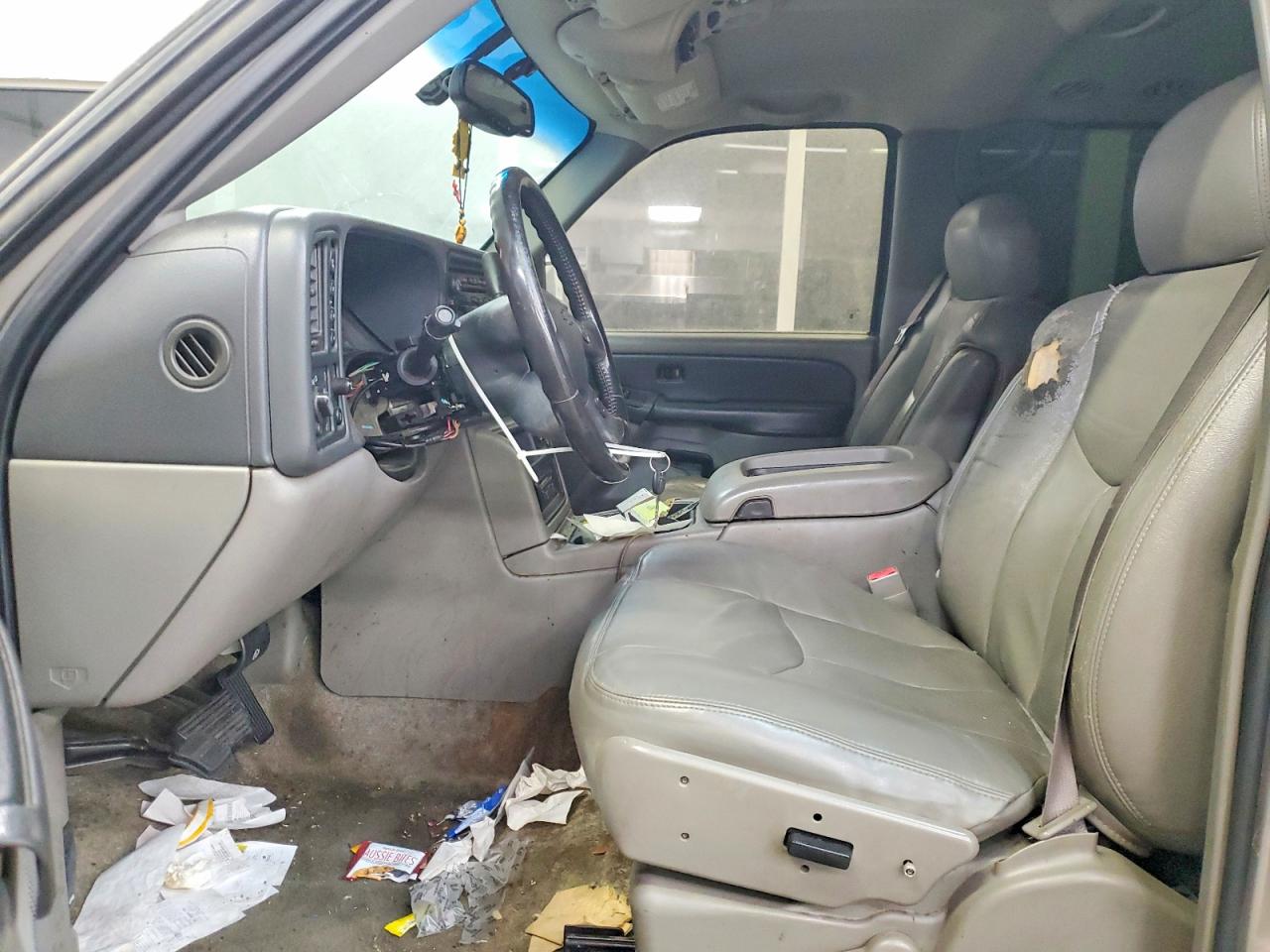 2003 CHEVROLET SUBURBAN photo 7