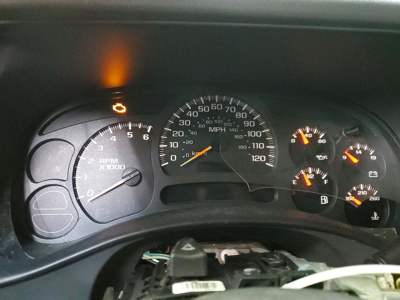 2003 CHEVROLET SUBURBAN photo 9