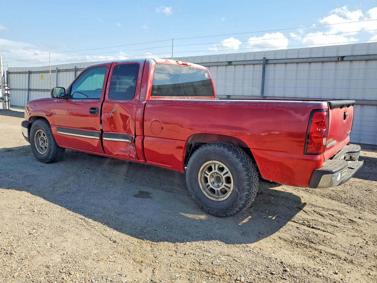 2004 CHEVROLET SILVERADO C1500 photo 3