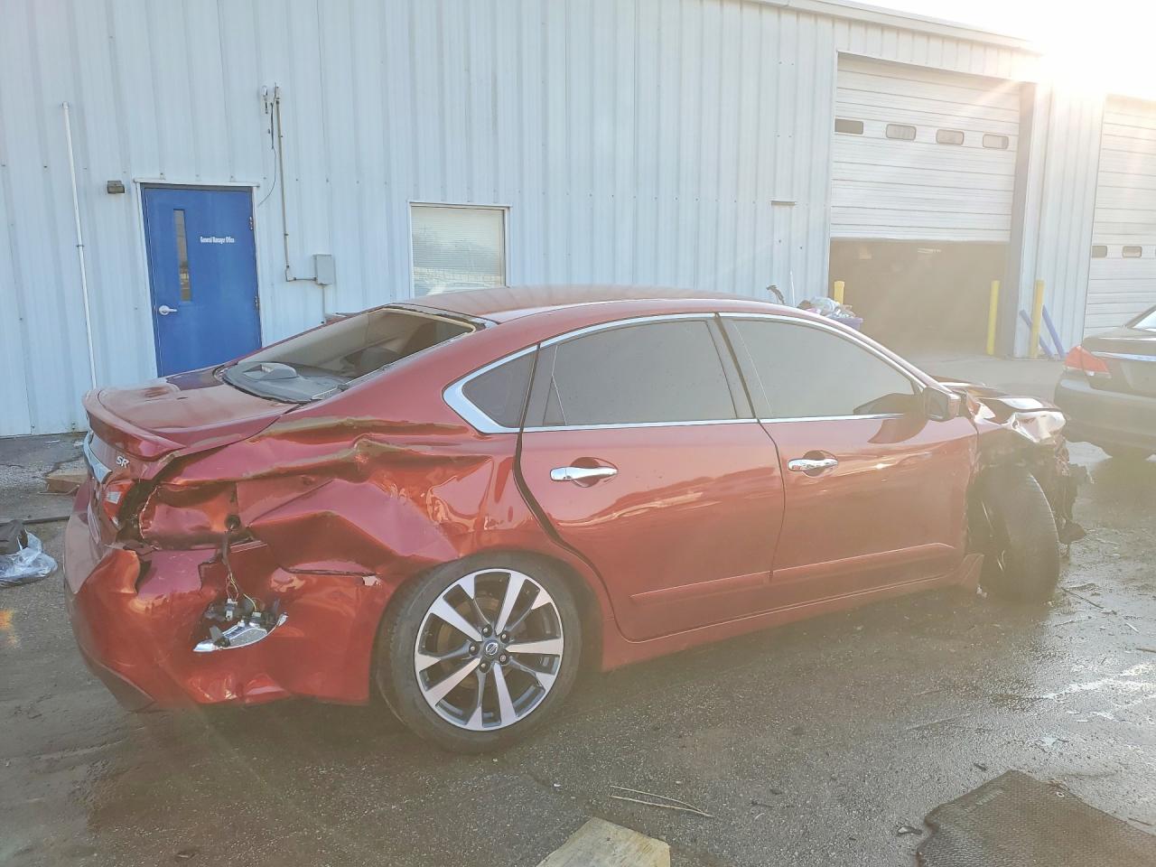 2016 NISSAN ALTIMA 2.5 SR photo 3