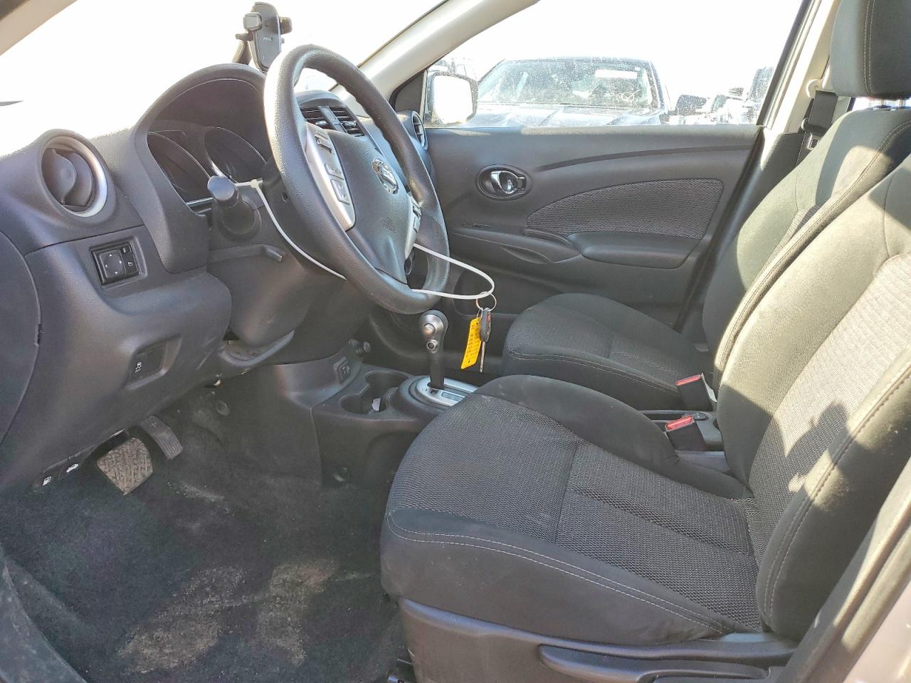 2019 NISSAN VERSA S photo 19