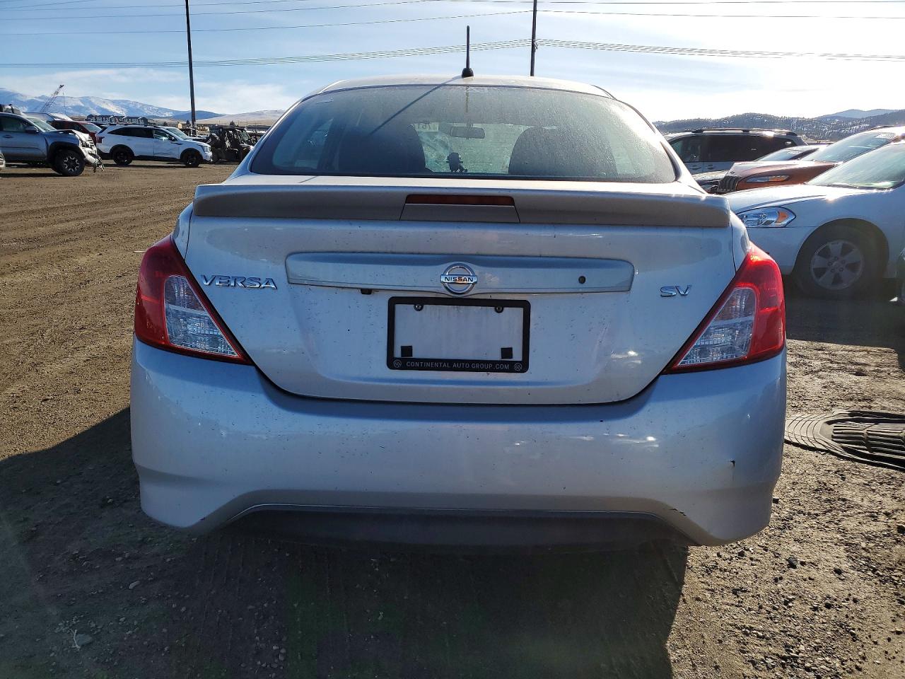 2019 NISSAN VERSA S photo 16