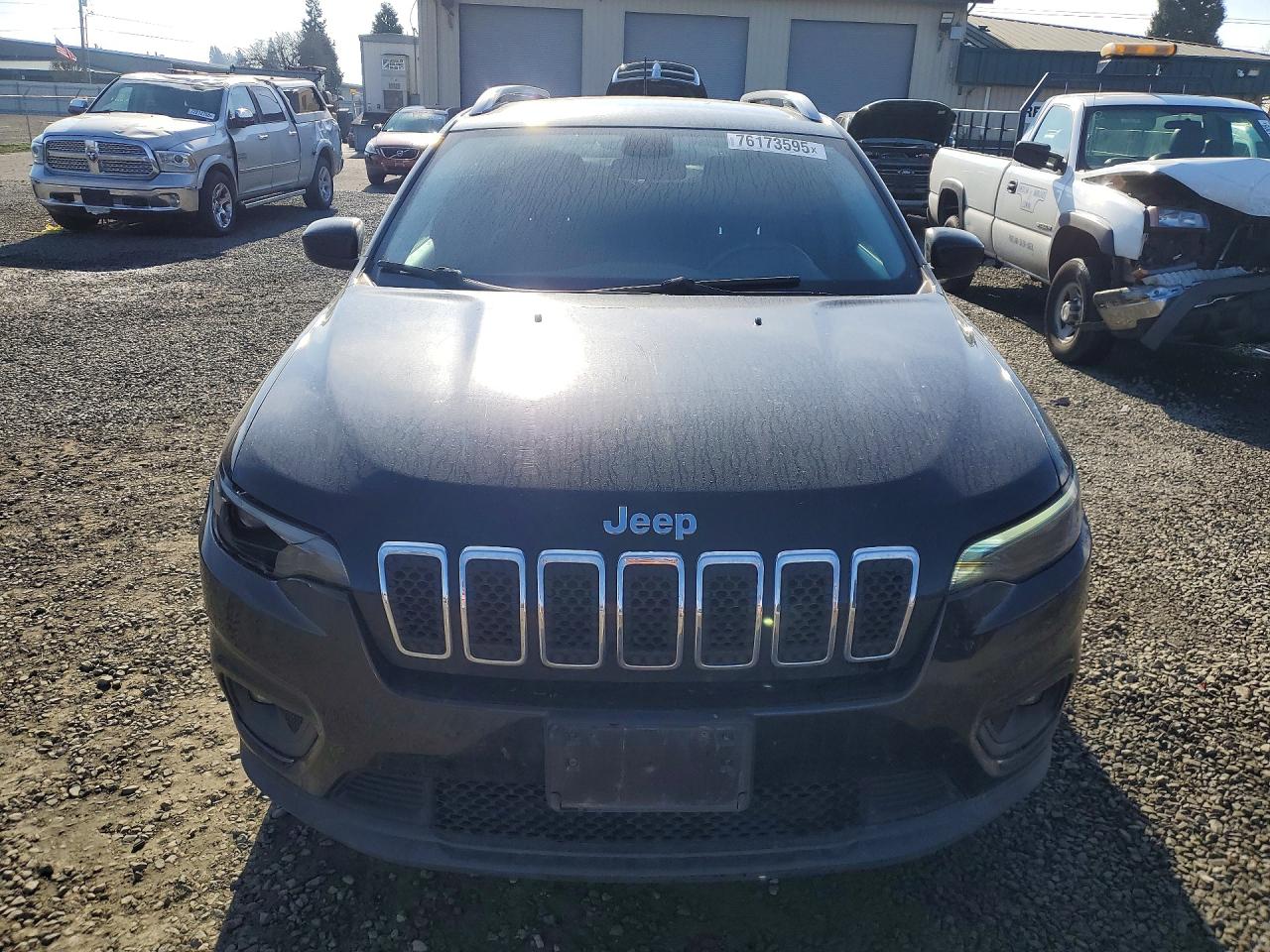 2019 JEEP CHEROKEE LATITUDE photo 5