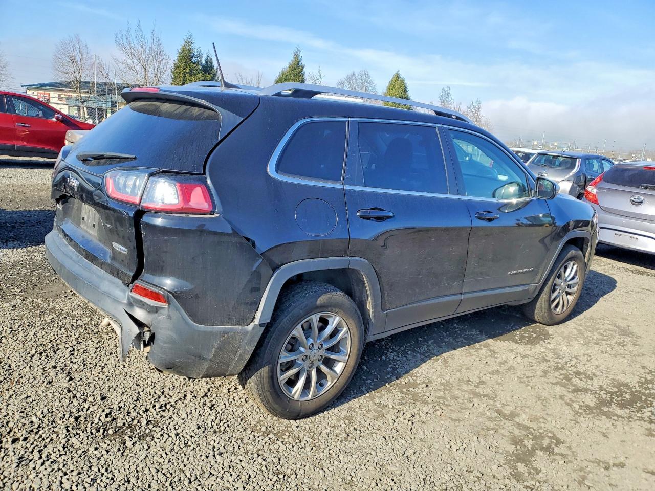 2019 JEEP CHEROKEE LATITUDE photo 3