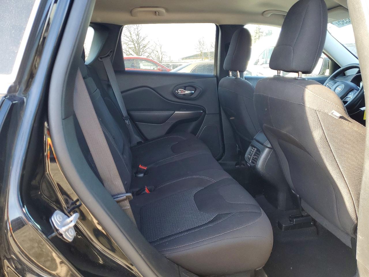 2019 JEEP CHEROKEE LATITUDE photo 11