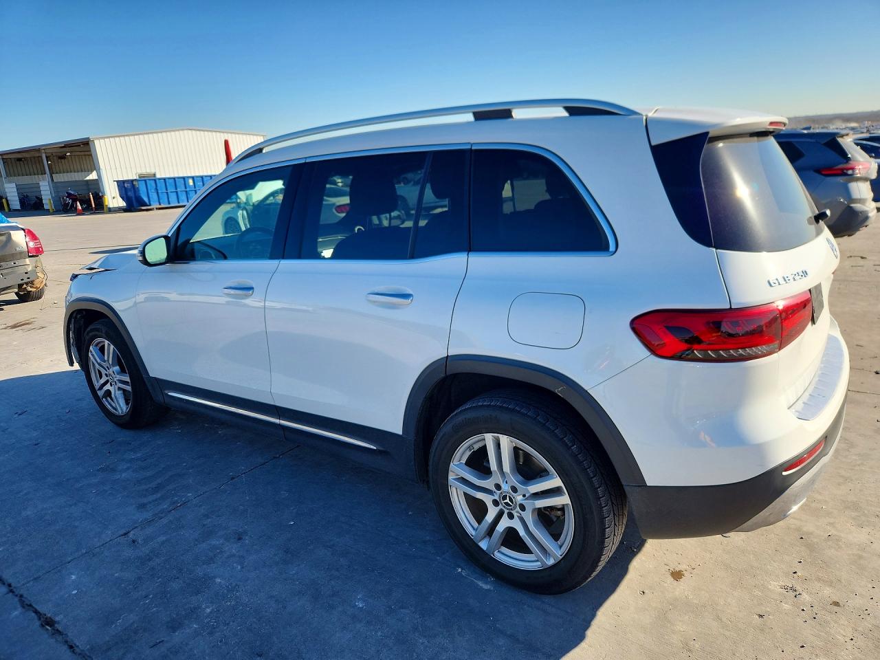 2021 MERCEDES-BENZ GLB 250 4MATIC photo 3