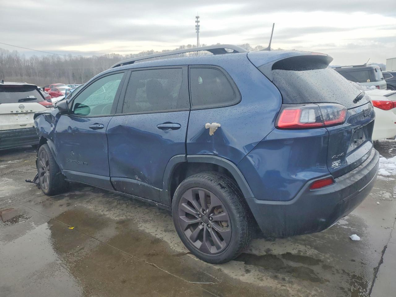 2021 JEEP CHEROKEE LATITUDE LUX photo 2