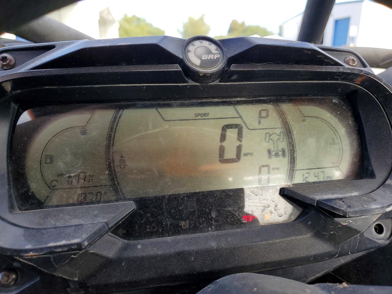 2020 CAN-AM MAVERICK X UTILITY VEHICLE photo 8