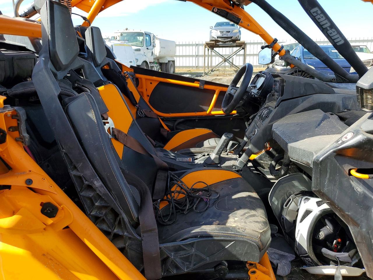2020 CAN-AM MAVERICK X UTILITY VEHICLE photo 6