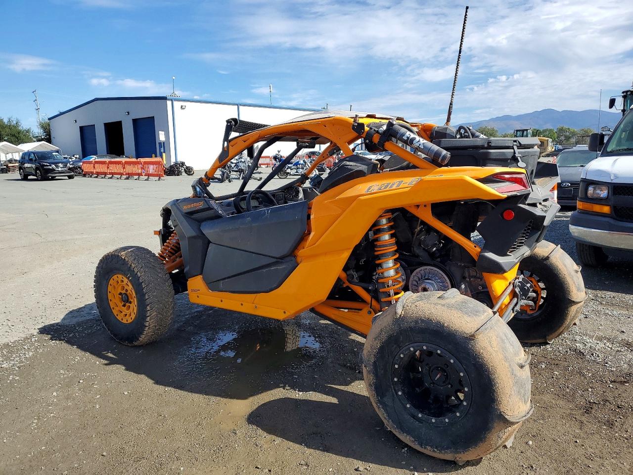 2020 CAN-AM MAVERICK X UTILITY VEHICLE photo 3