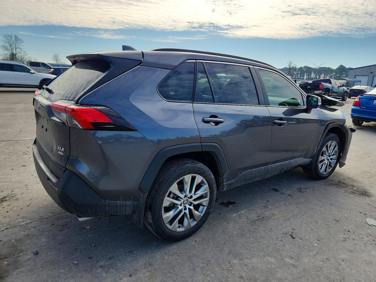 2024 TOYOTA RAV4 photo 5