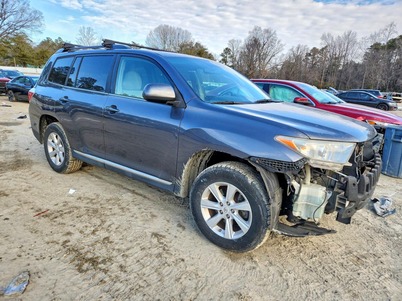 2011 TOYOTA HIGHLANDER BASE photo 4