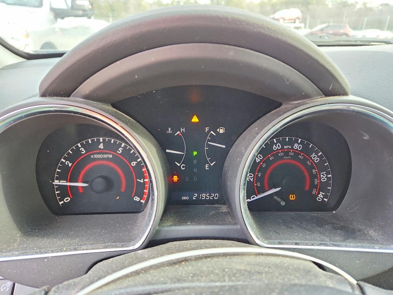 2011 TOYOTA HIGHLANDER BASE photo 9