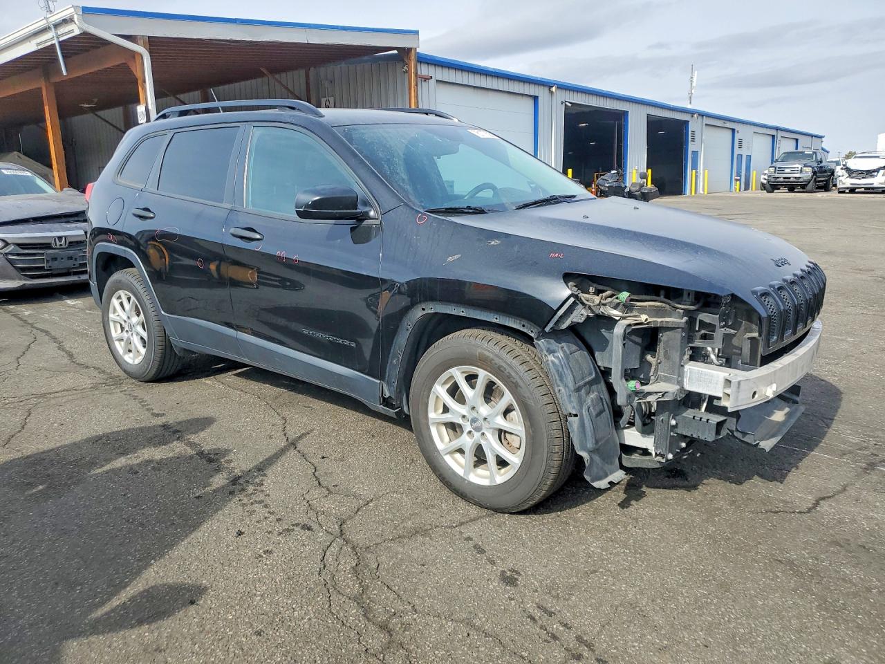 2017 JEEP CHEROKEE SPORT photo 4