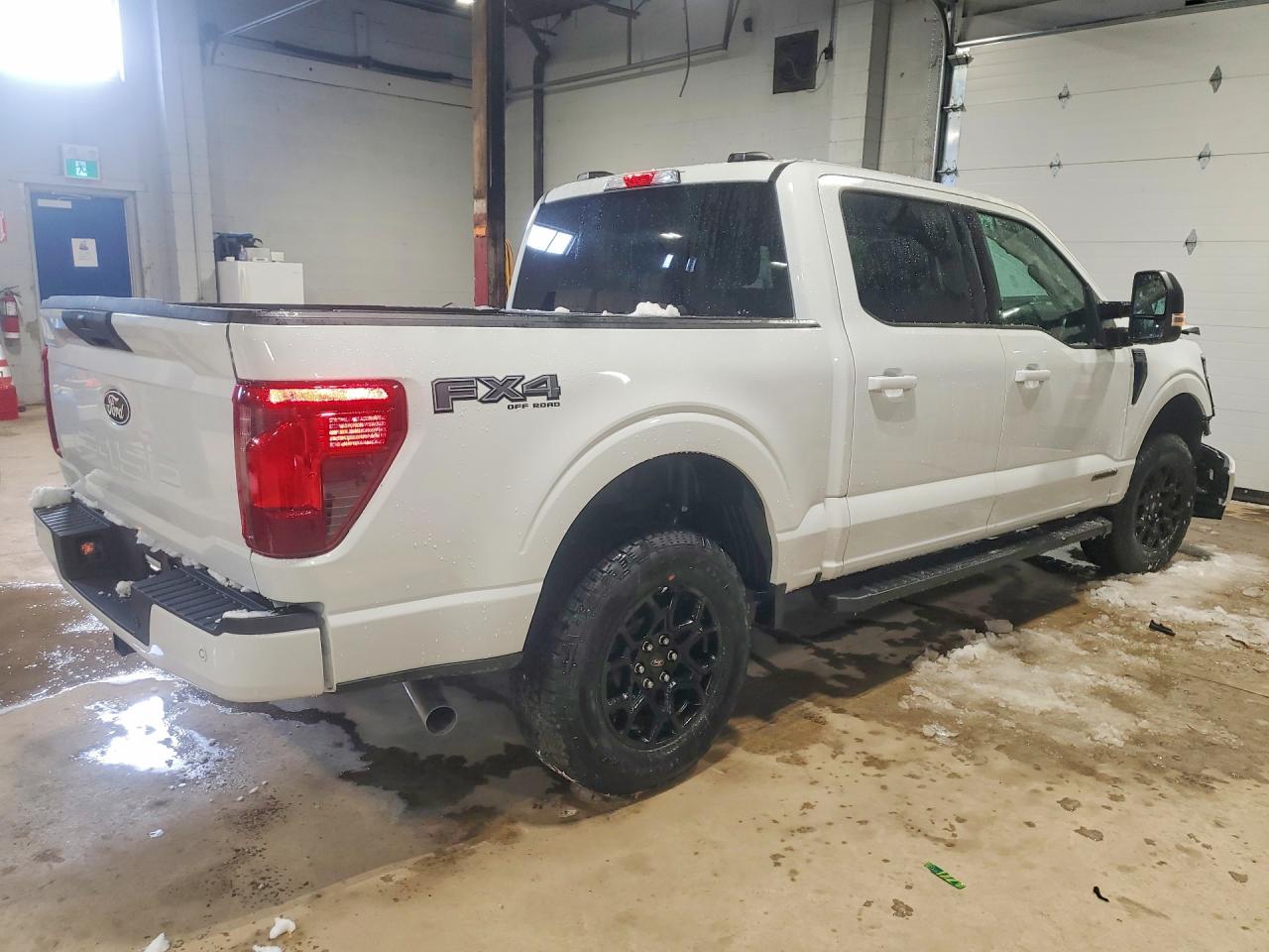 2025 FORD F150 XLT photo 3