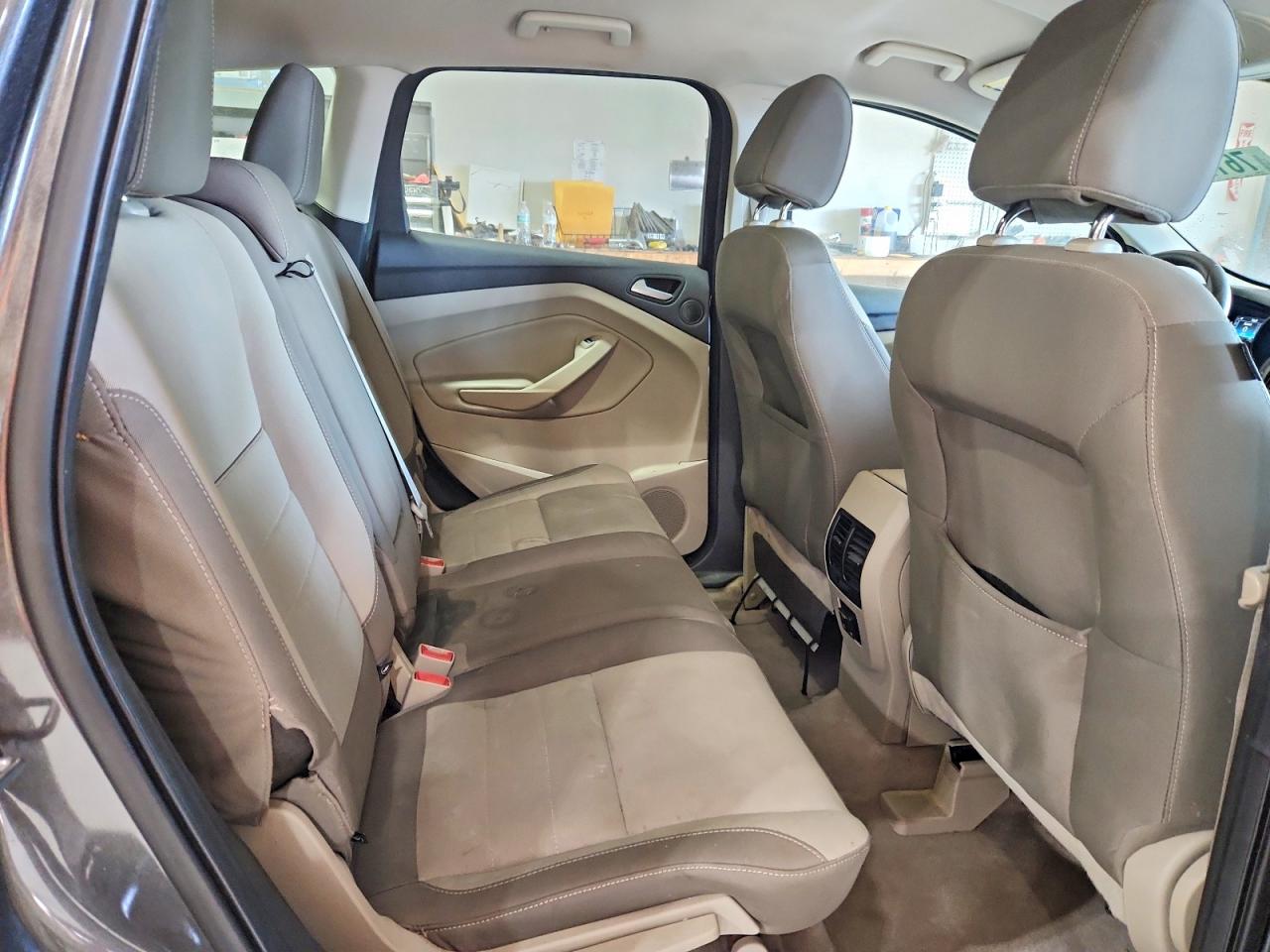 2015 FORD ESCAPE SE photo 11