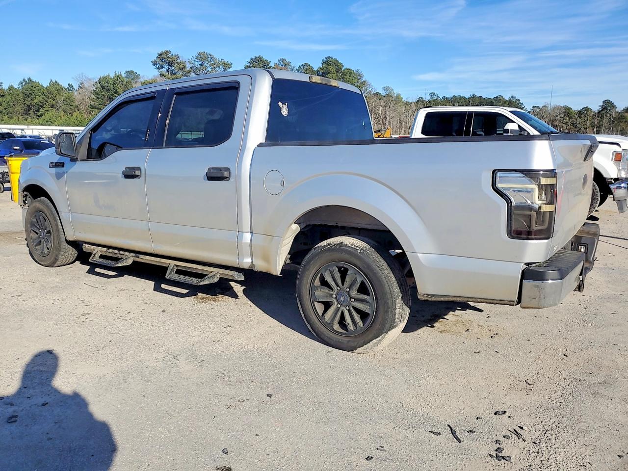 2015 FORD F150 SUPERCREW photo 2