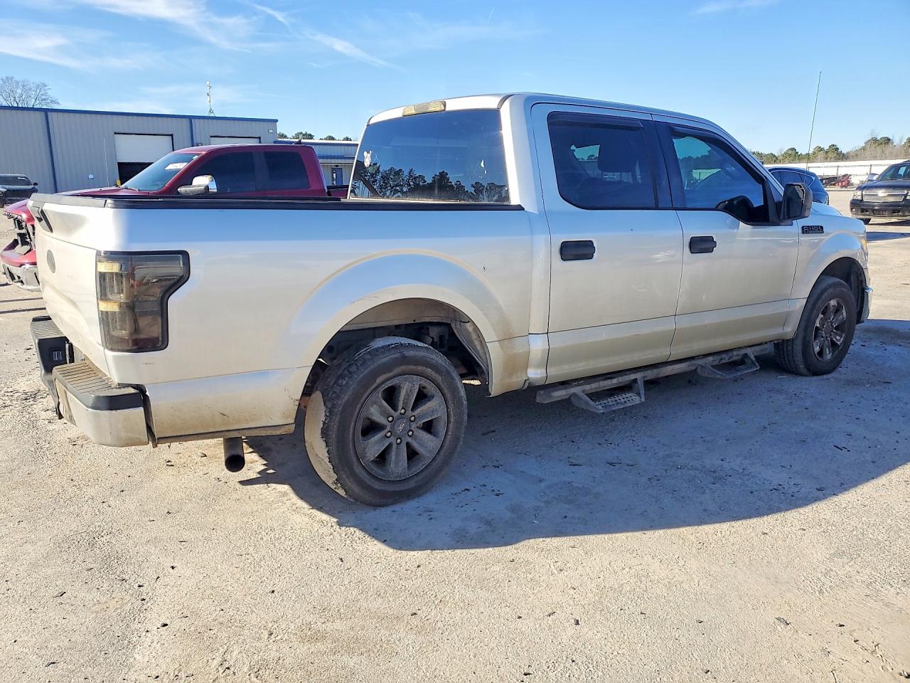 2015 FORD F150 SUPERCREW photo 3