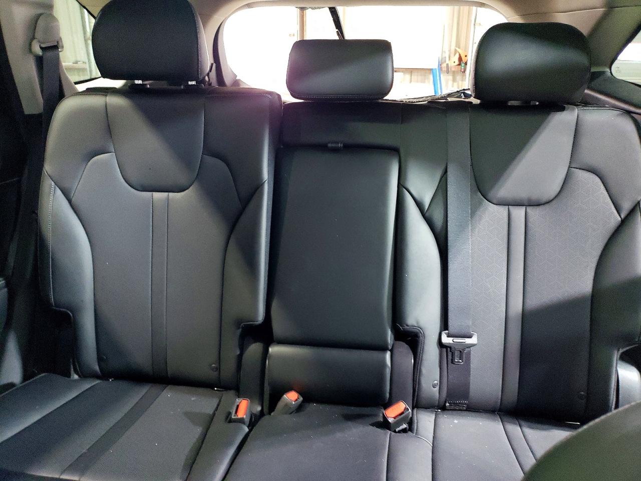 2022 KIA SORENTO S photo 28