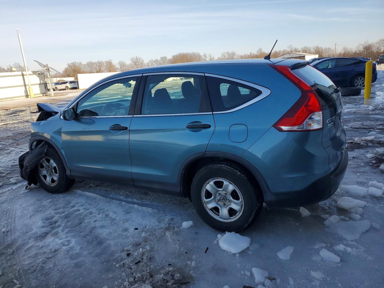 2014 HONDA CR-V LX photo 4