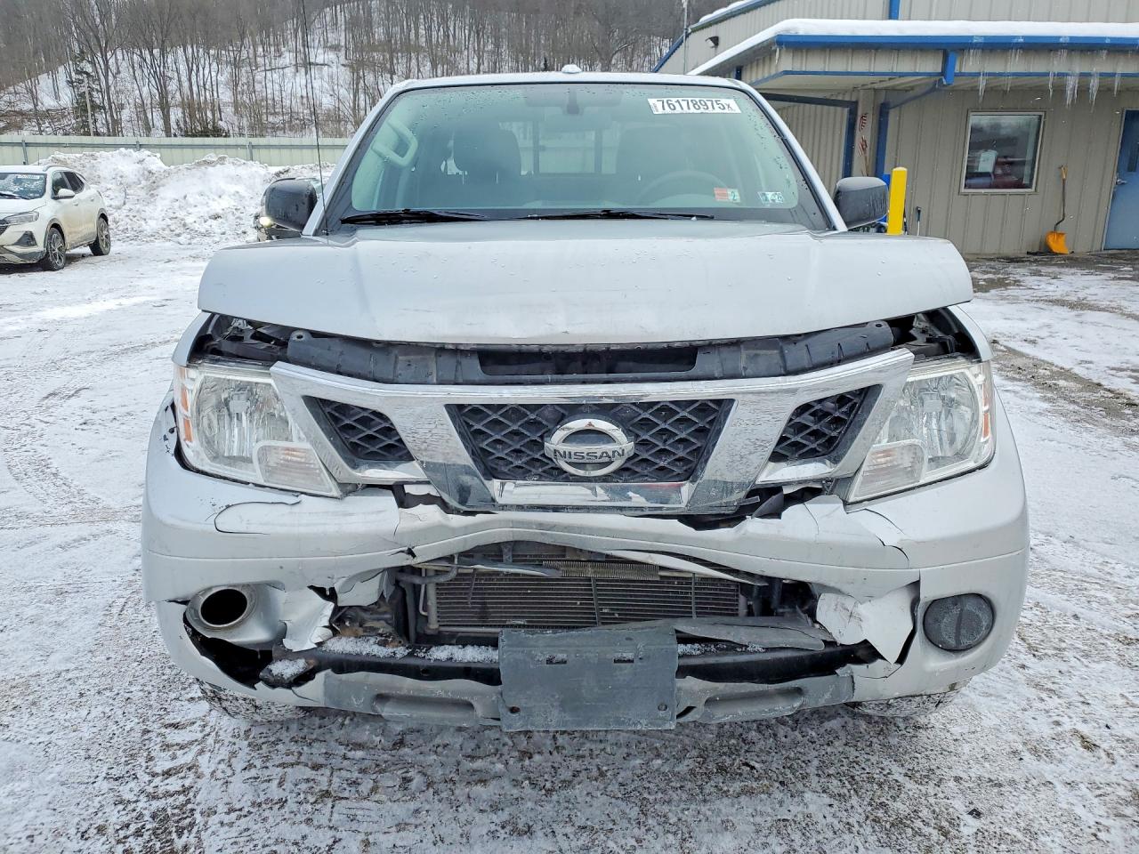 2018 NISSAN FRONTIER SV photo 5