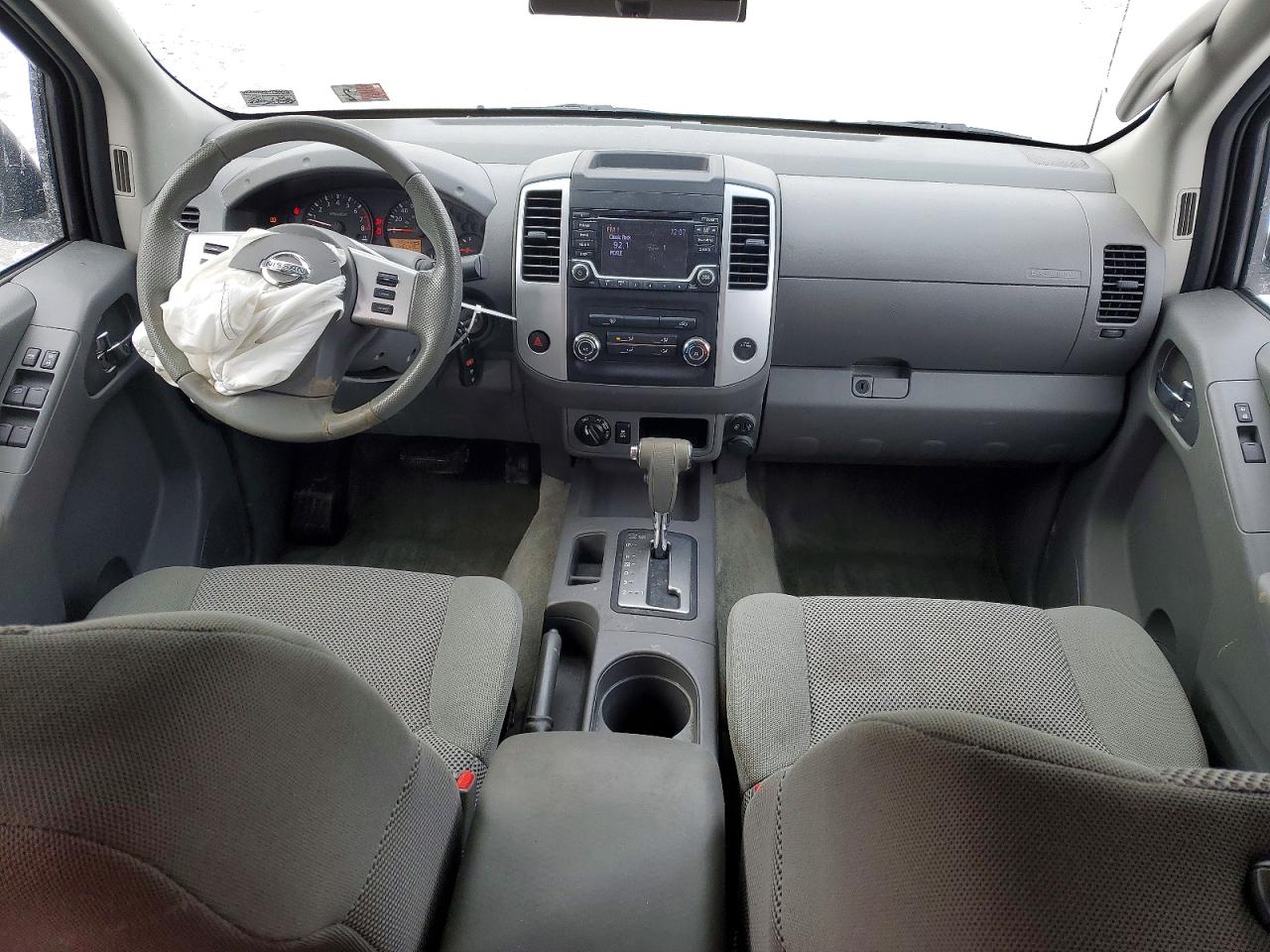 2018 NISSAN FRONTIER SV photo 8
