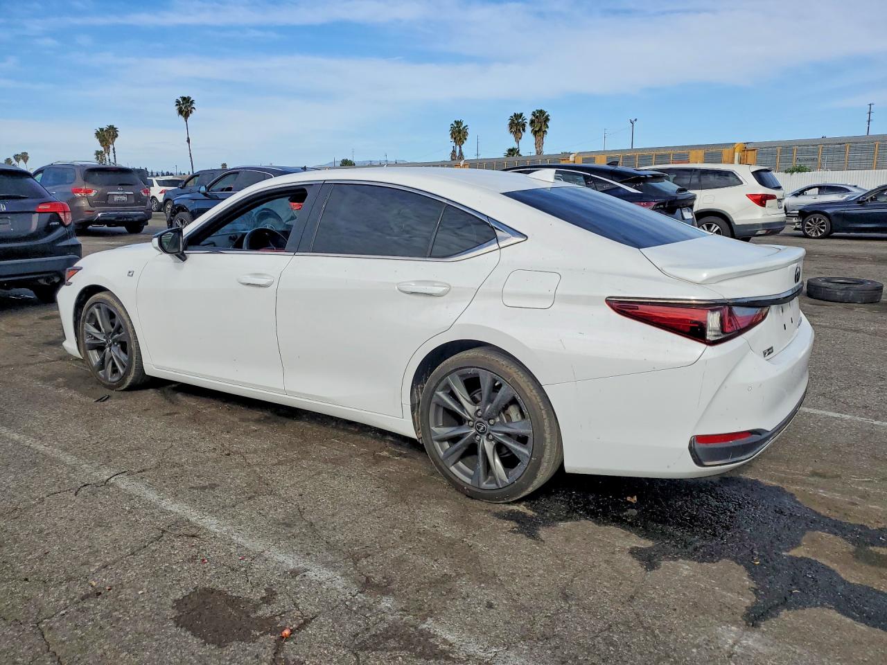 2021 LEXUS ES photo 4
