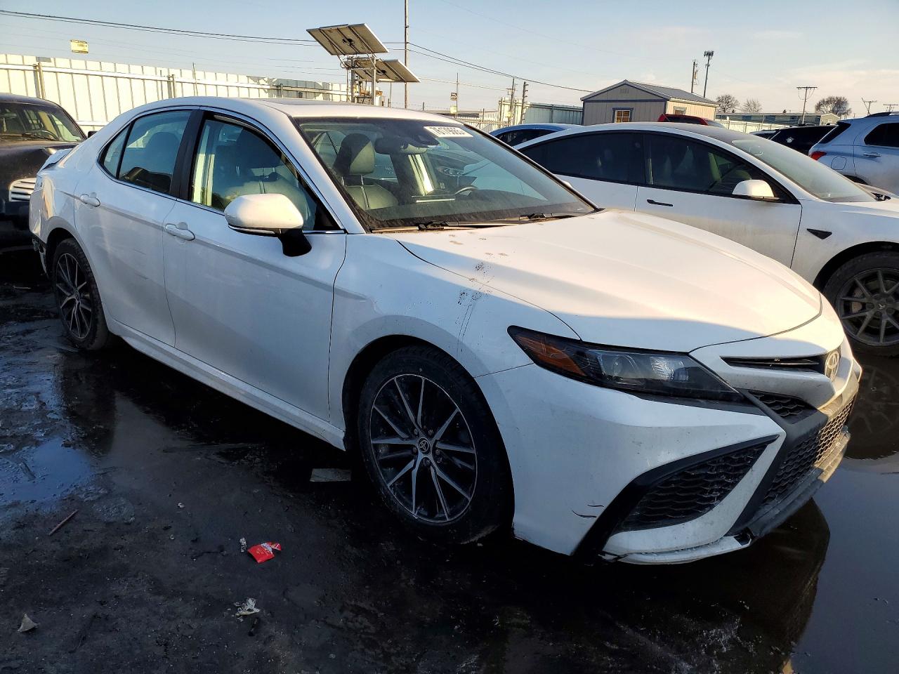 2021 TOYOTA CAMRY SE photo 4