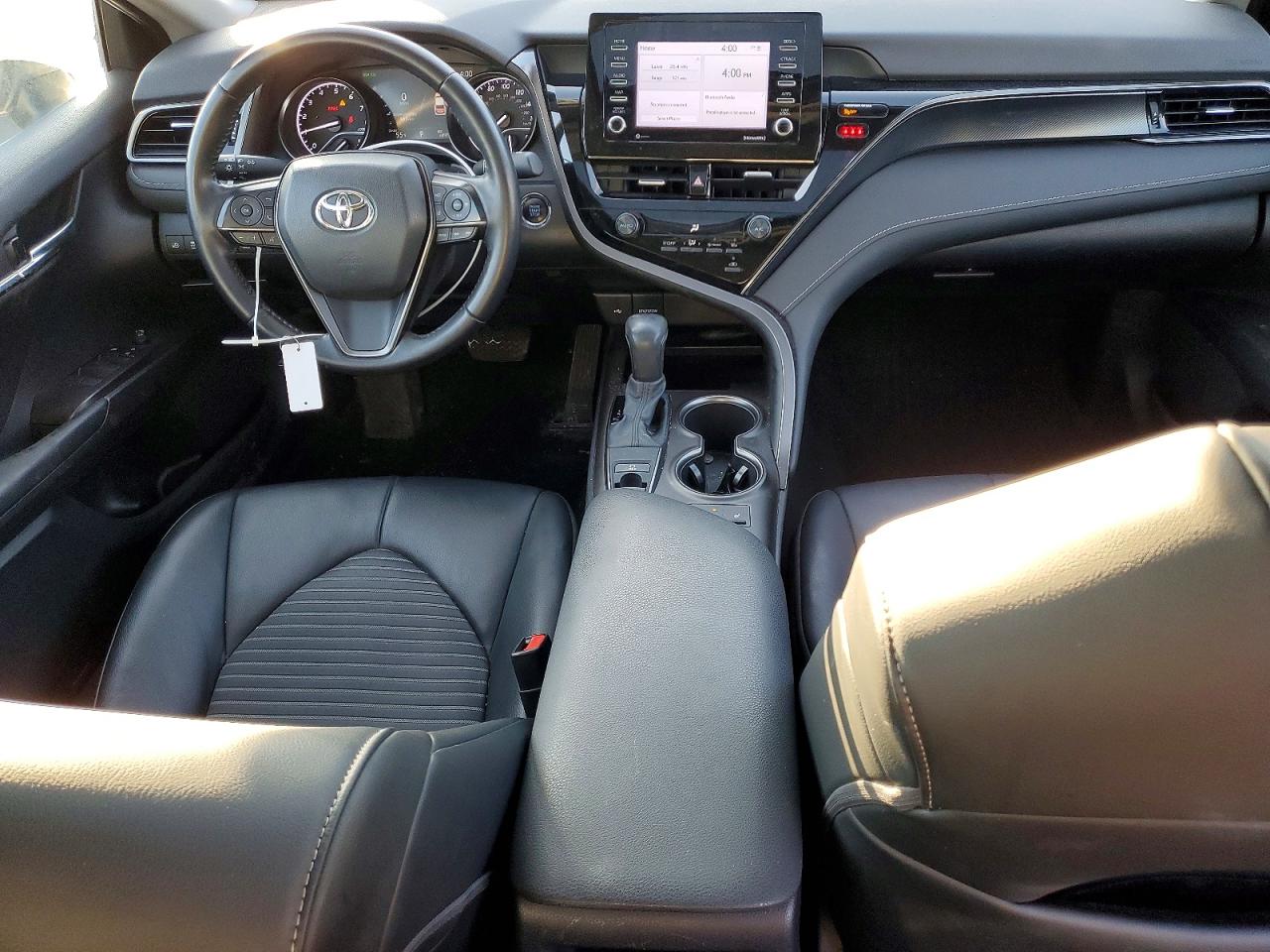 2021 TOYOTA CAMRY SE photo 8