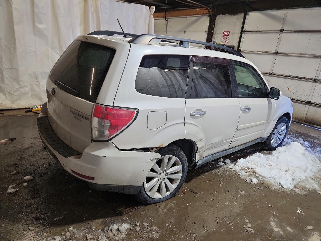 2011 SUBARU FORESTER 2.5X PREMIUM photo 5