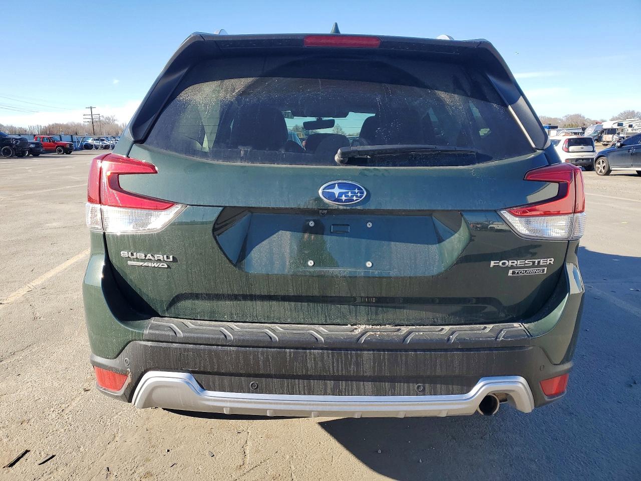 2022 SUBARU FORESTER photo 6