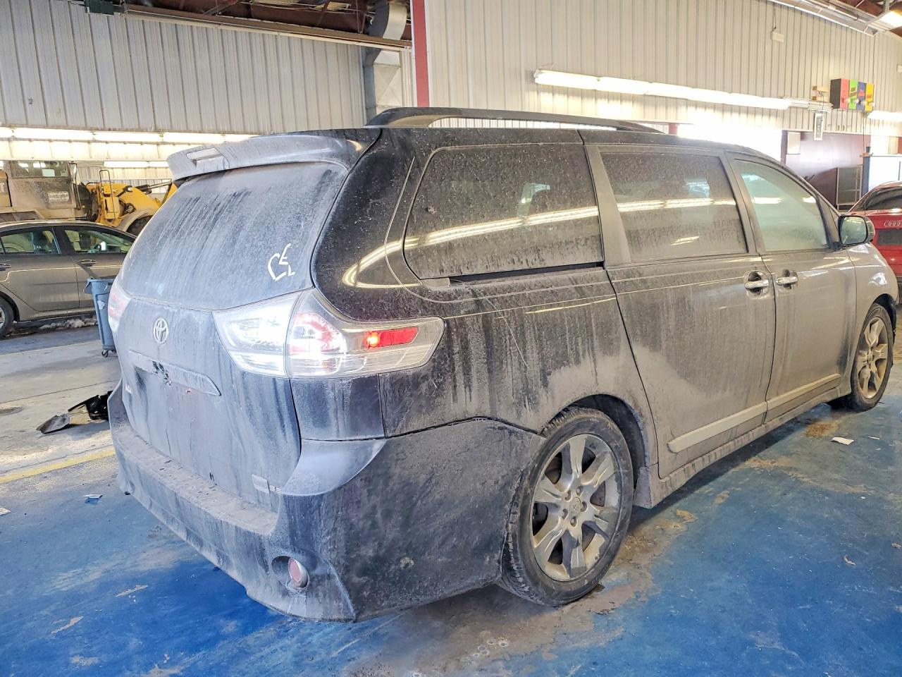 2014 TOYOTA SIENNA SPORT photo 5