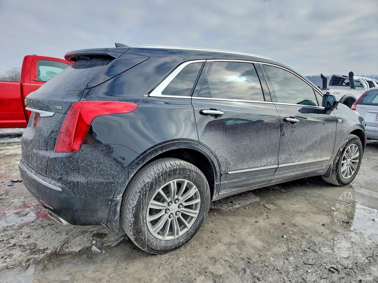 2017 CADILLAC XT5 LUXURY photo 5