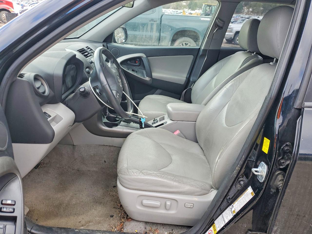 2010 TOYOTA RAV4 LIMITED photo 13