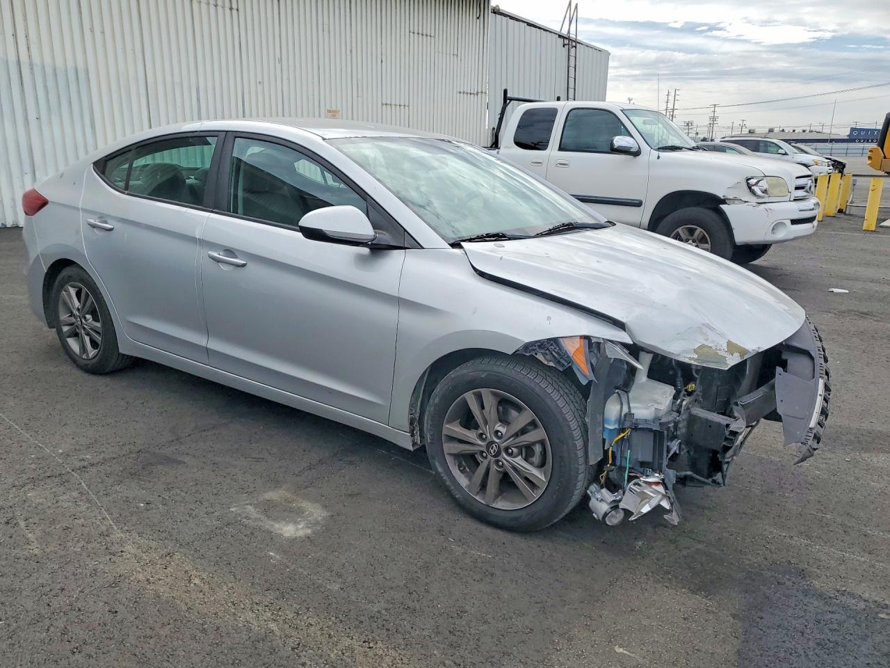 2018 HYUNDAI ELANTRA SEL photo 13