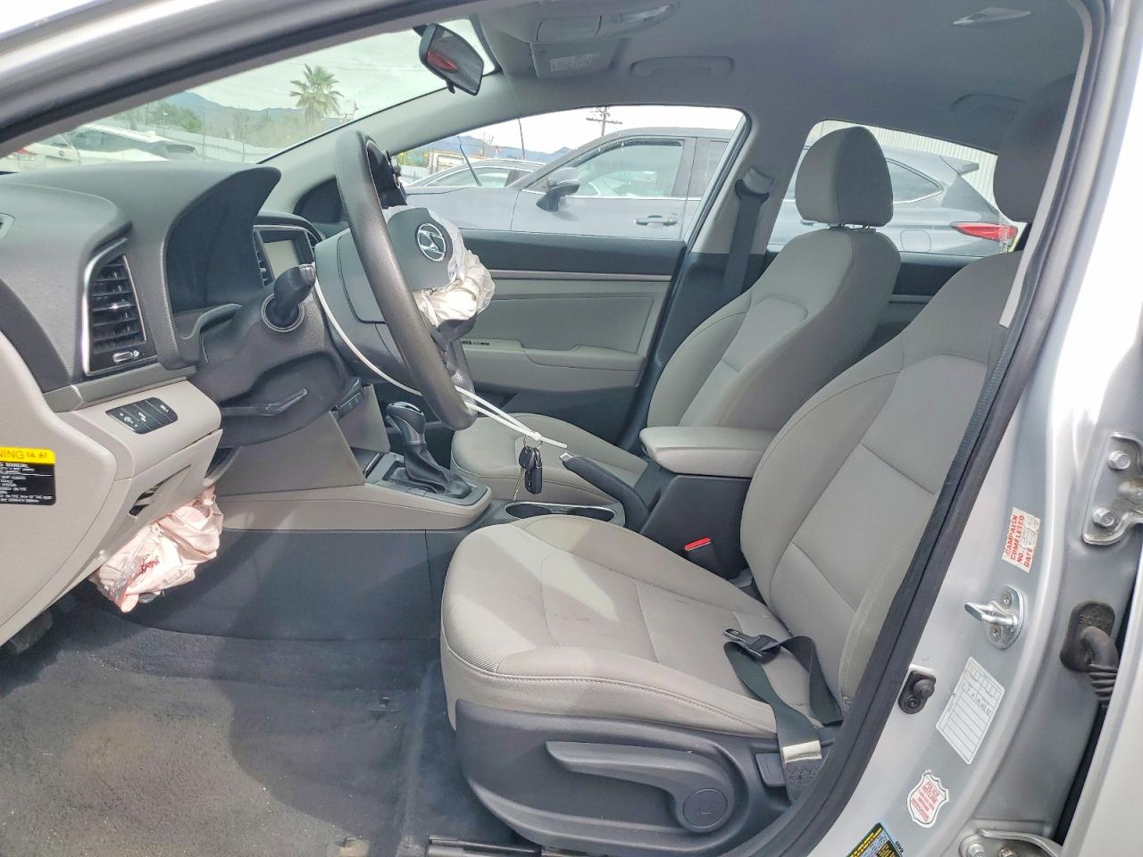 2018 HYUNDAI ELANTRA SEL photo 25