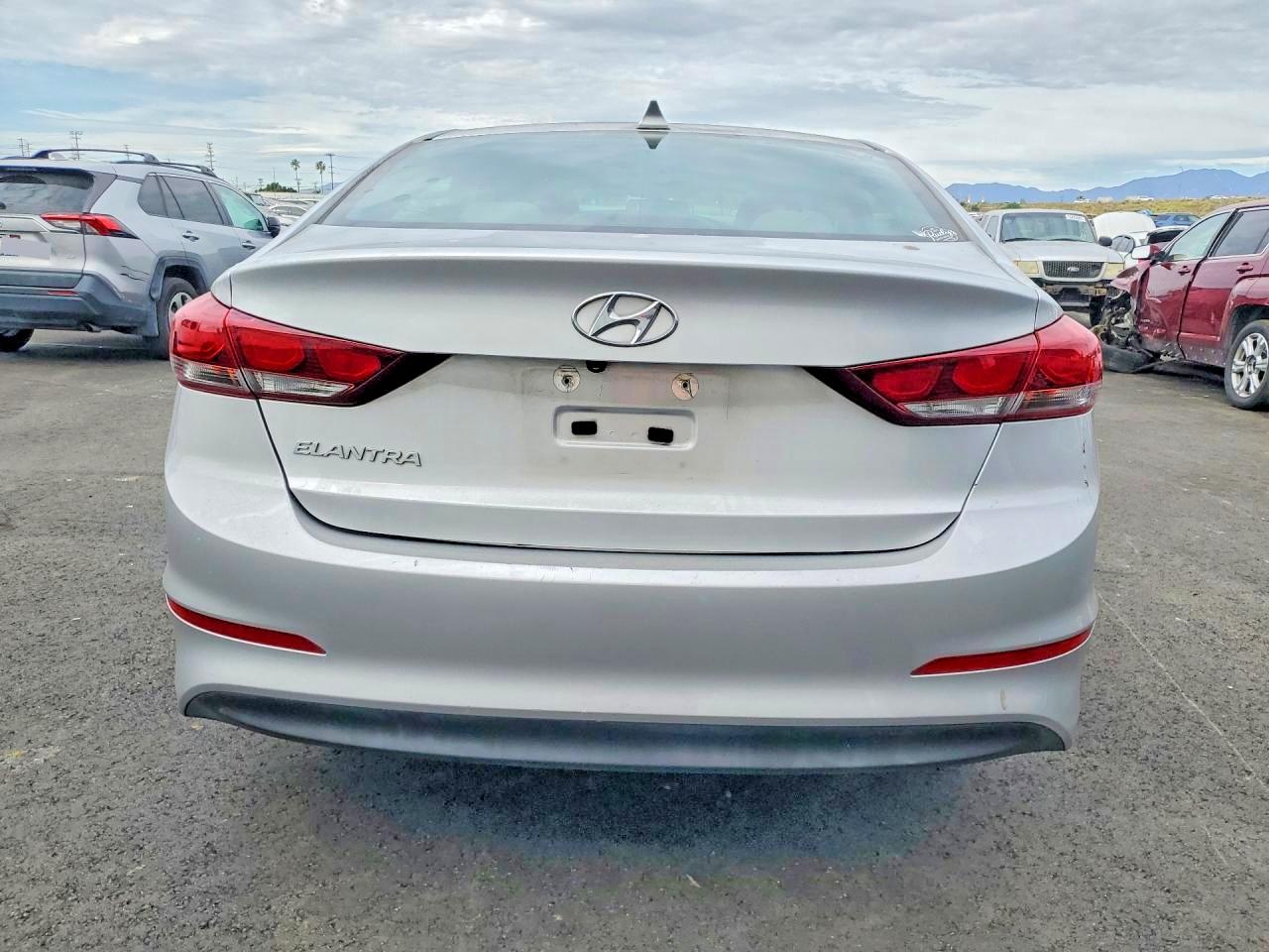 2018 HYUNDAI ELANTRA SEL photo 21