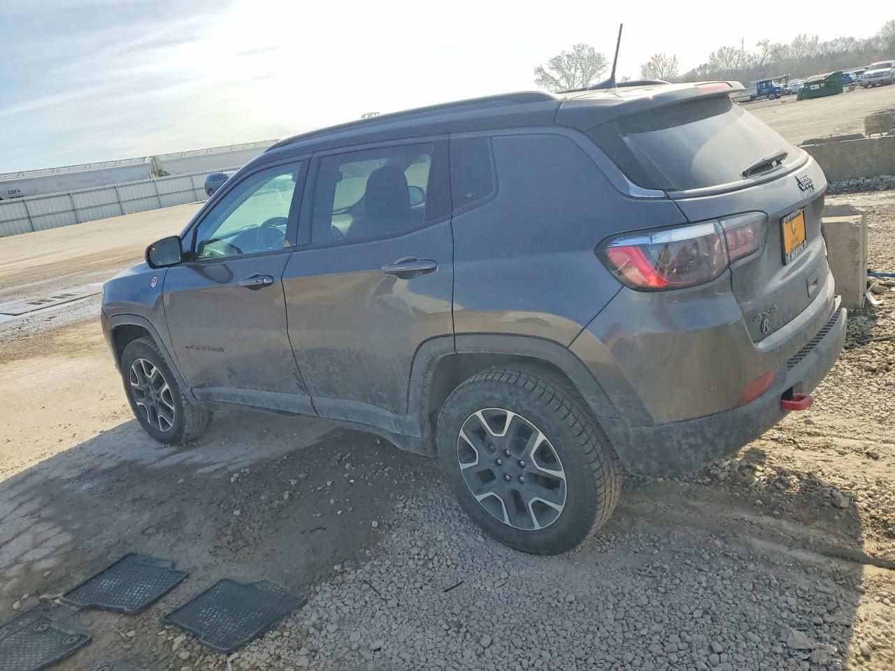 2021 JEEP COMPASS TRAILHAWK photo 3